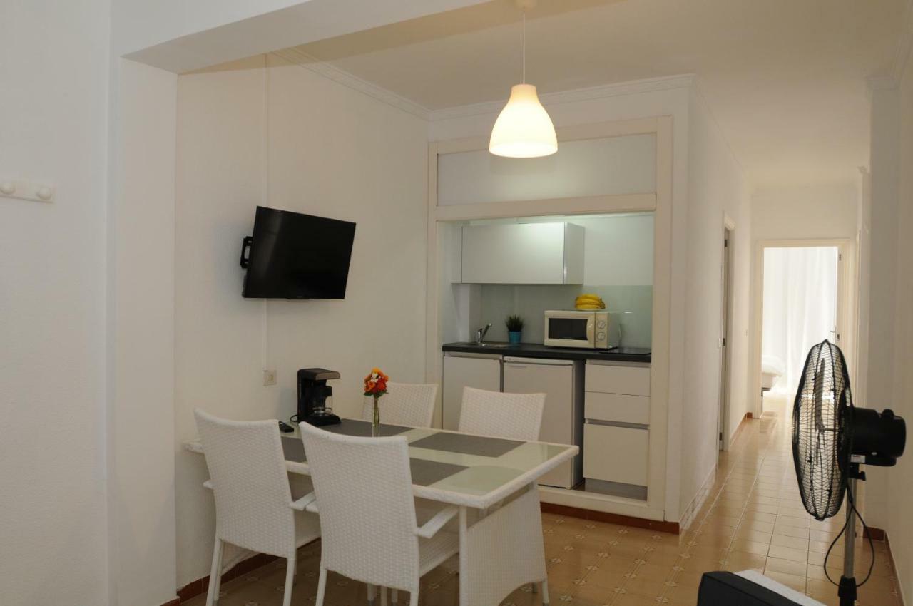 Mini Golf Apartments Каньямель Екстер'єр фото